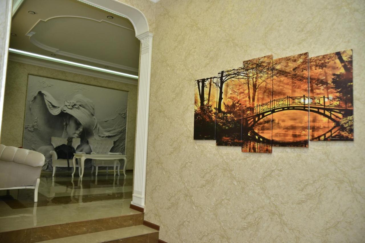 Готель Khrchit Martuni Екстер'єр фото